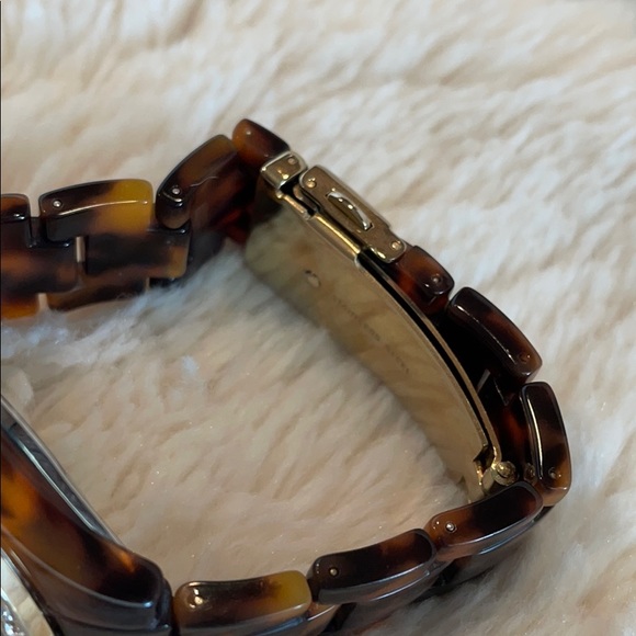 Turtle Shell Fossil Watch - Picture 7 of 8